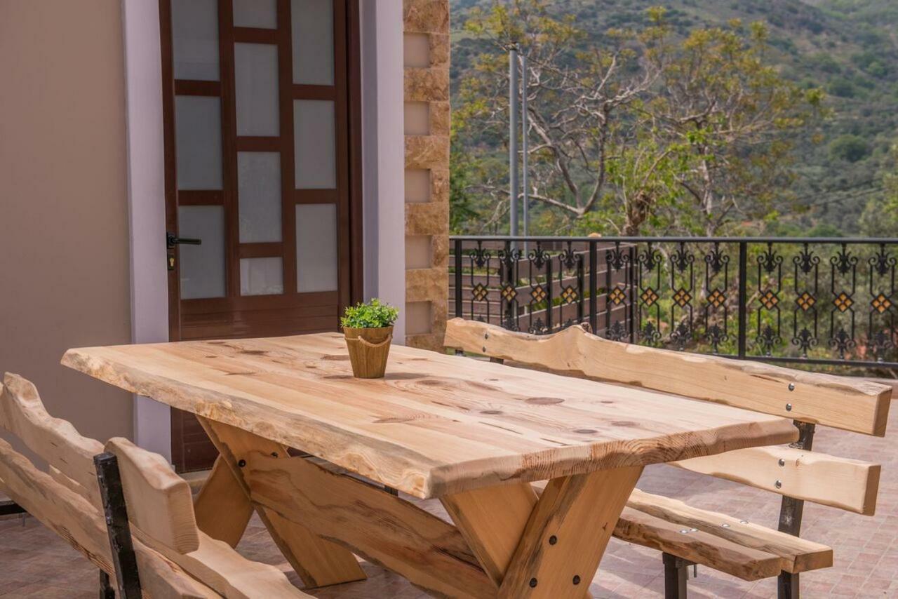 Marika Traditional Home Elos Luaran gambar