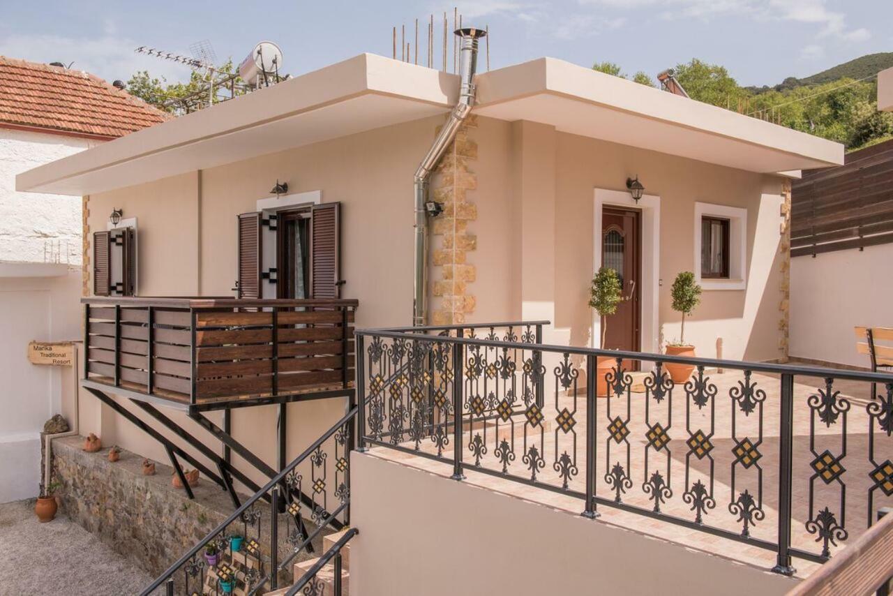 Marika Traditional Home Elos Luaran gambar
