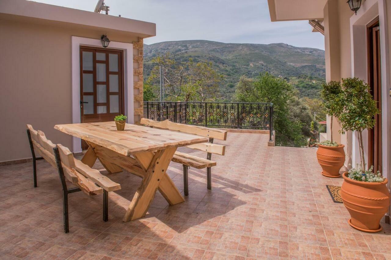 Marika Traditional Home Elos Luaran gambar