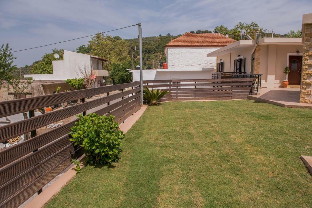Marika Traditional Home Elos Luaran gambar