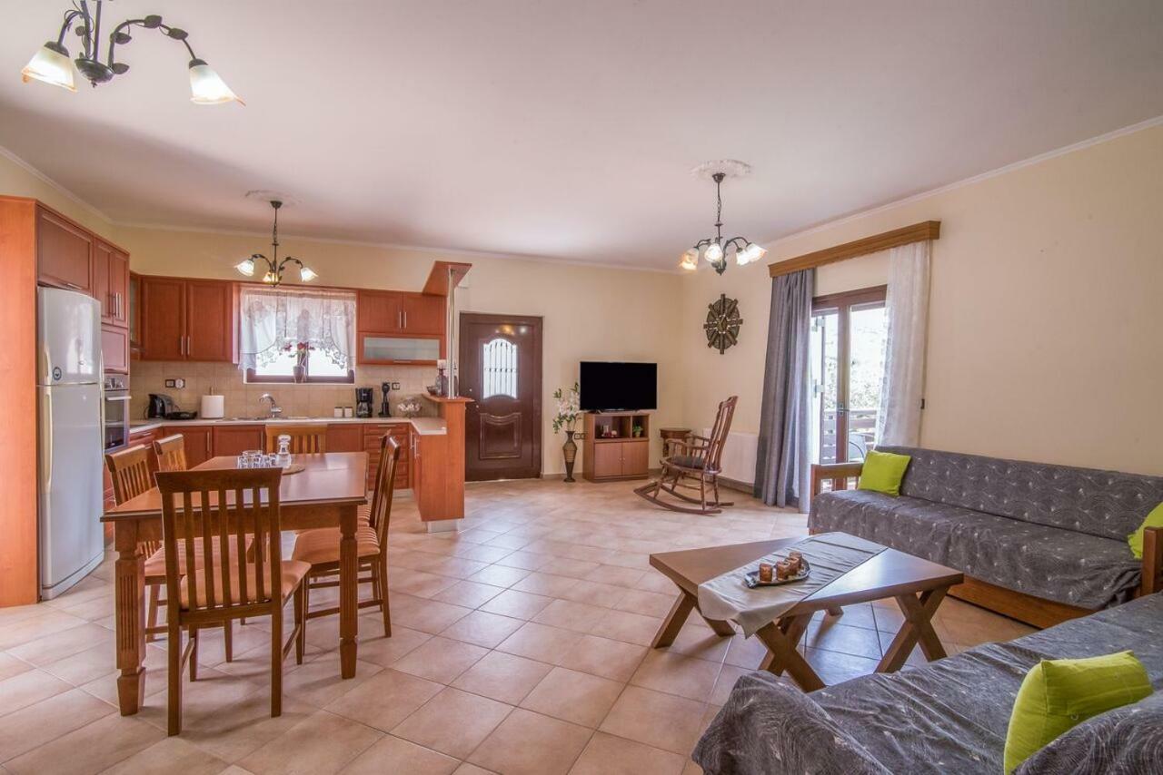 Marika Traditional Home Elos Luaran gambar