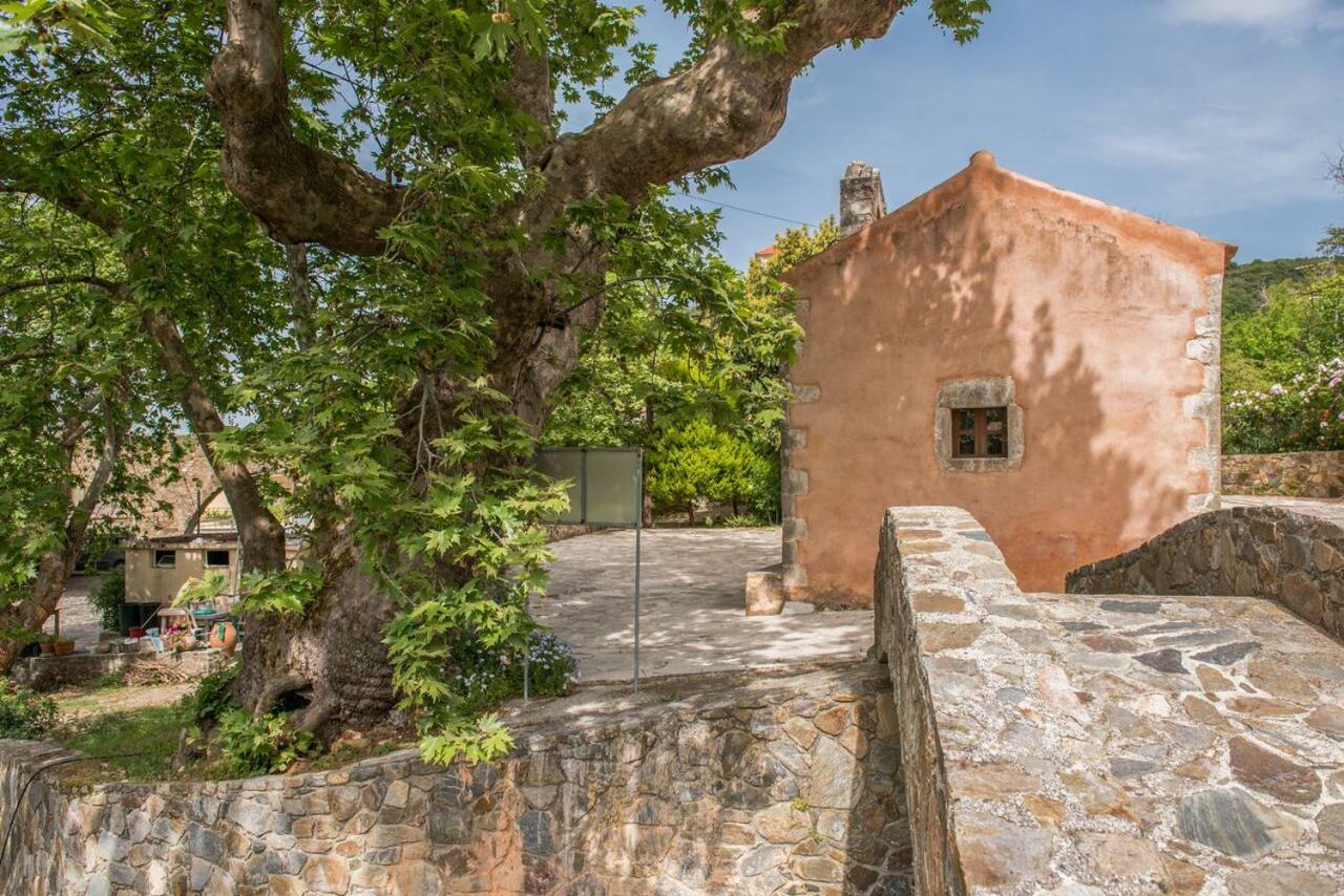 Marika Traditional Home Elos Luaran gambar